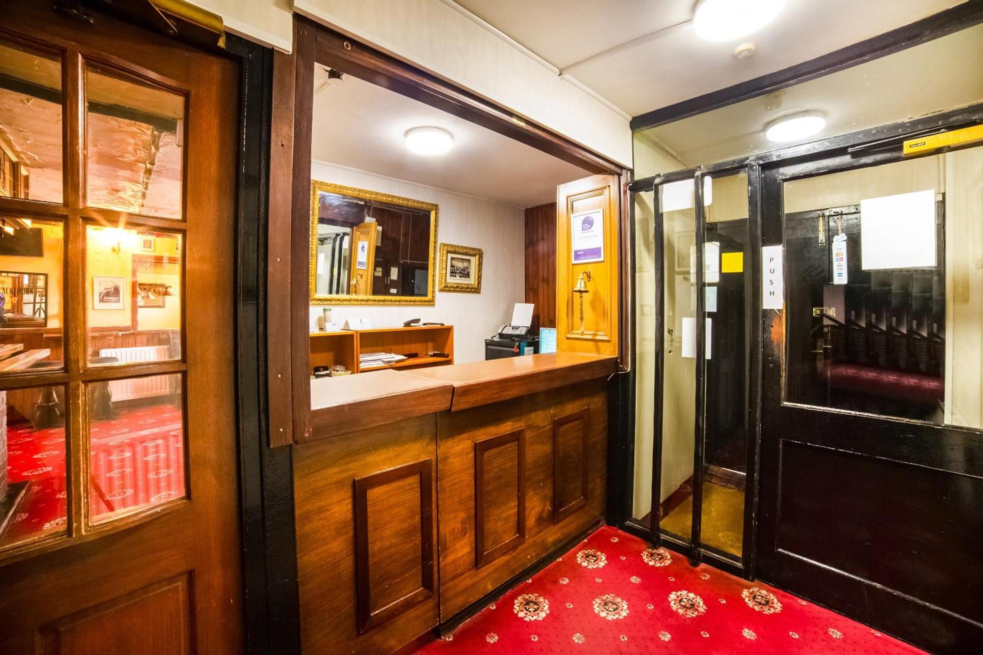 Oyo The Royal Hotel Dunston  Exterior foto